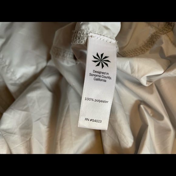 Athleta city slicker vest- size small - Picture 2 of 7